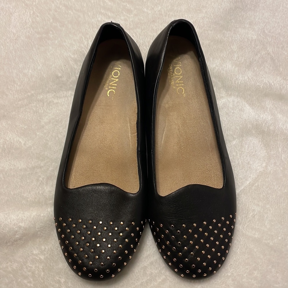 Vionic Black Gold Studded Ballet Flats Size 9